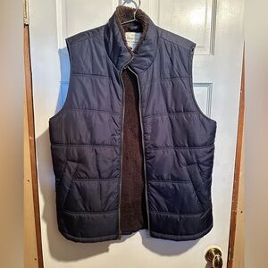 Men's Quilted Puffer Vest with Sherpa Lining - Navy